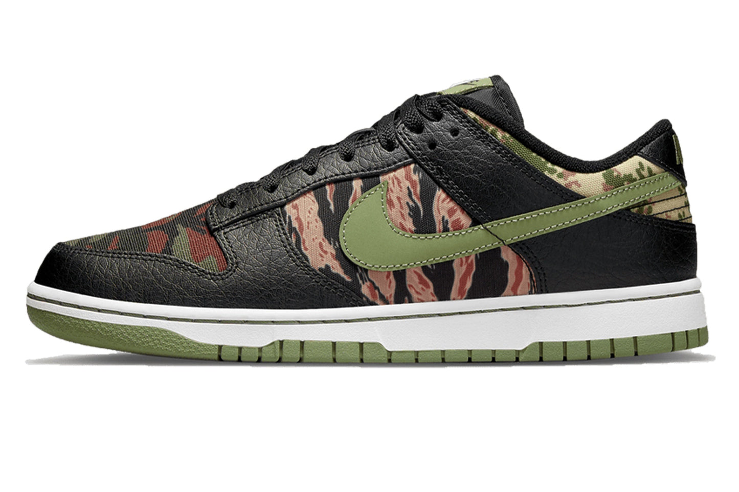 Nike Dunk Low SE 'Black Multi-Camo'